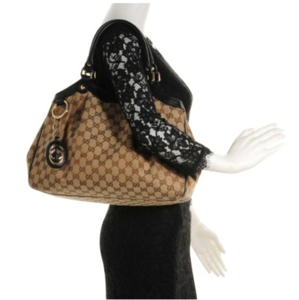 Authentic Gucci GG Monogram Supreme Sukey Shoulder Tote Bag - Picture 1 of 10